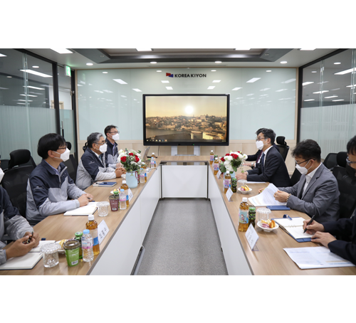 박원주 특허청장님이 당사에 방문하였습니다.